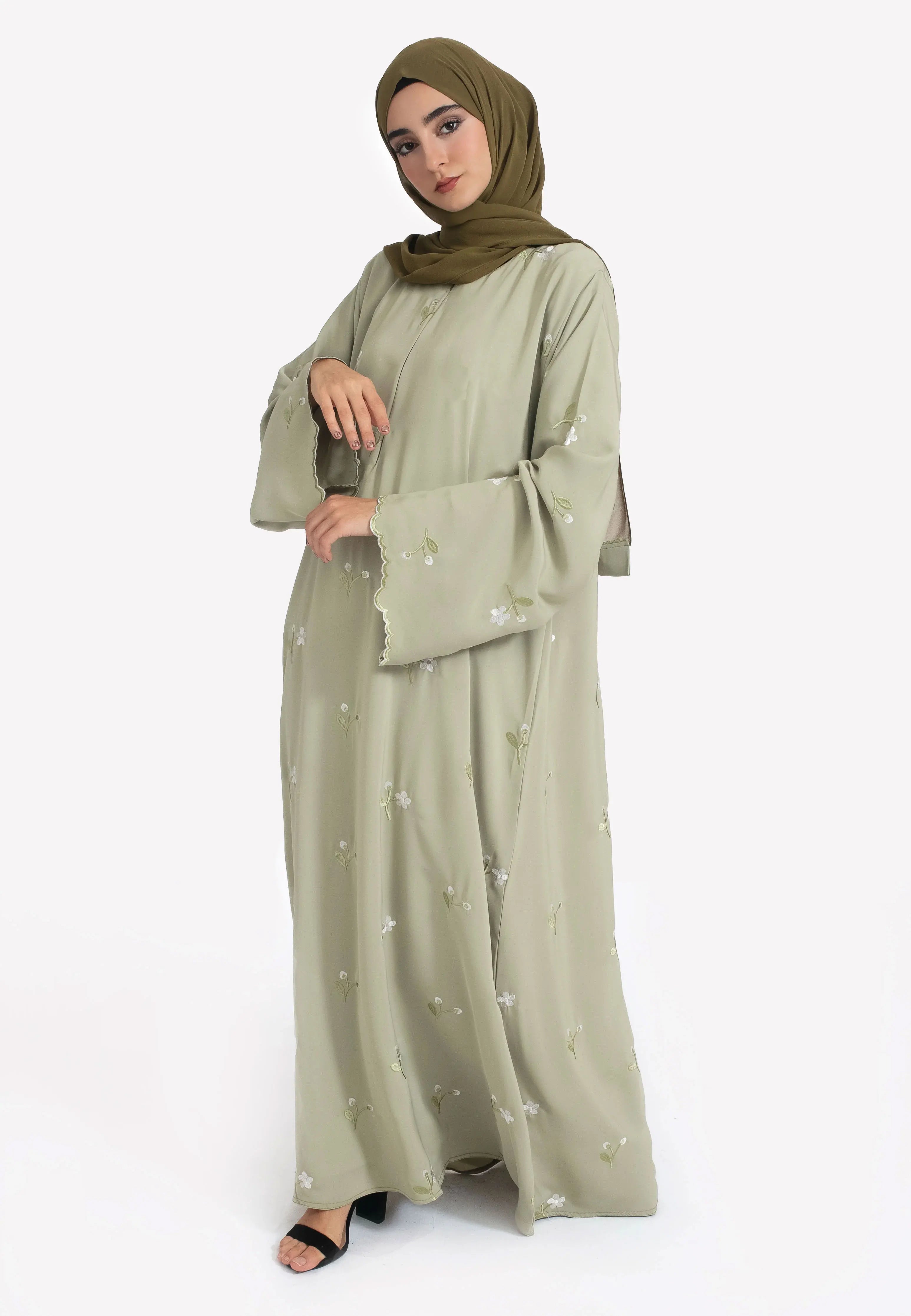 Stylish Muslim Islamic Abaya for Women Light Green Floral Embroidery Delicate Cuffs Ideal for UAE Saudi Arabia Qatar