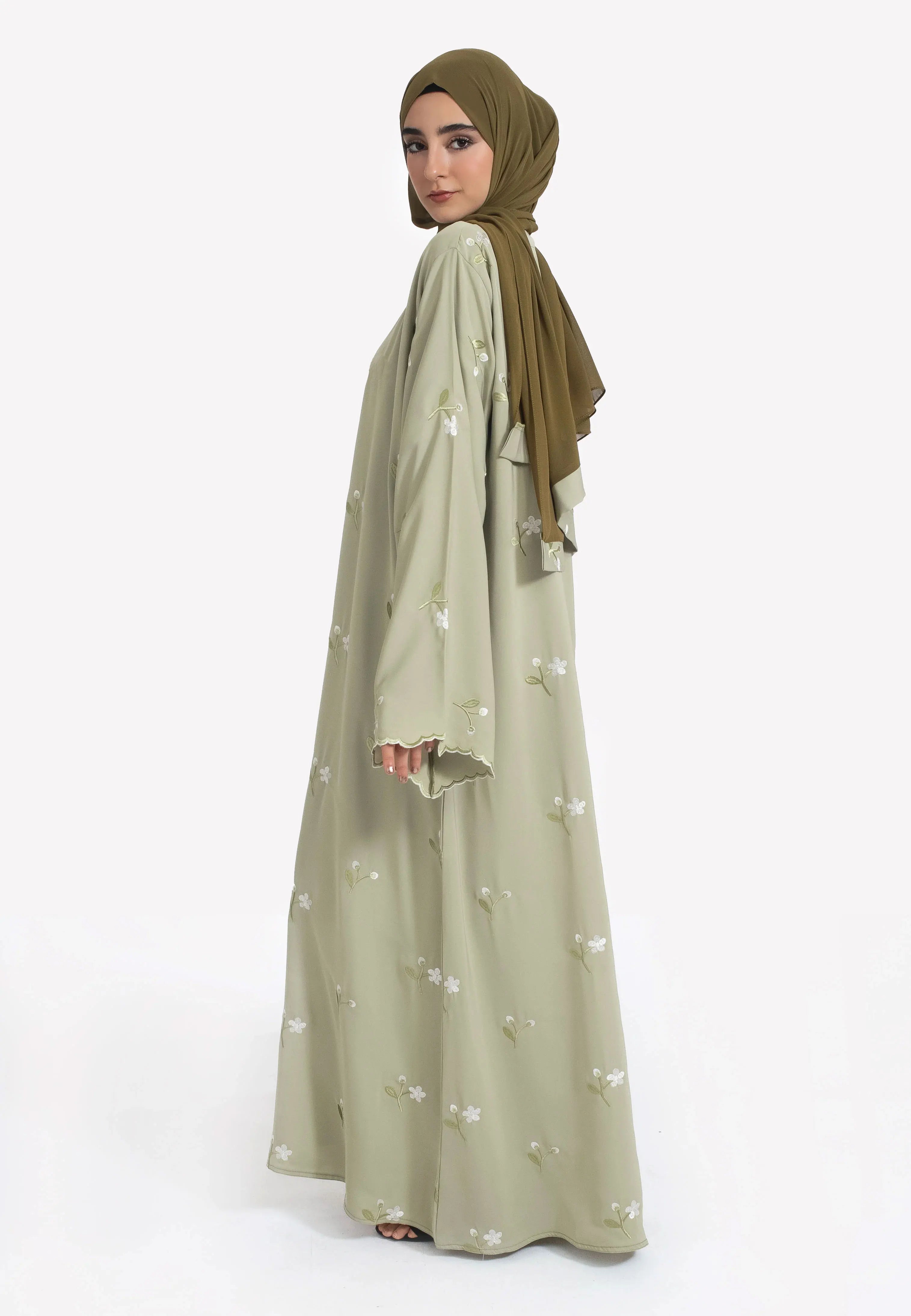 Stylish Muslim Islamic Abaya for Women Light Green Floral Embroidery Delicate Cuffs Ideal for UAE Saudi Arabia Qatar